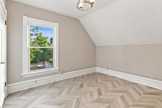 190 Annapolis Street E, West Saint Paul, MN 55118