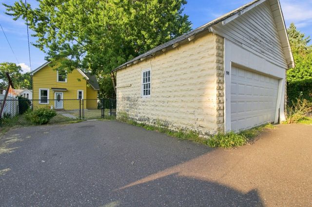 190 Annapolis Street E, West Saint Paul, MN 55118