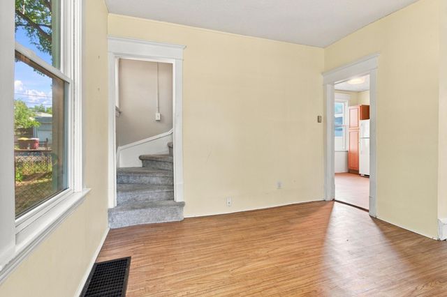 190 Annapolis Street E, West Saint Paul, MN 55118