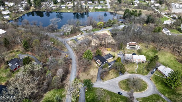 20 Alsid Court, Brunswick, NY 12180