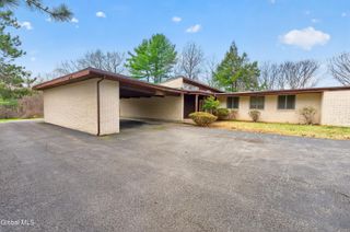 20 Alsid Court, Brunswick, NY 12180