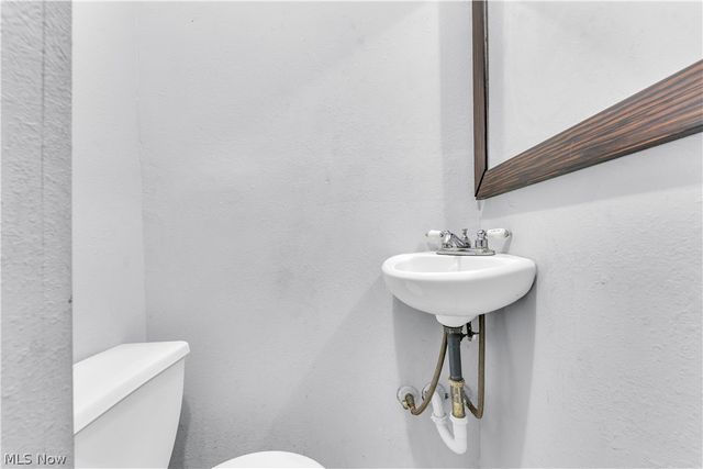 1858 Rudwick Road, Cleveland, OH 44112