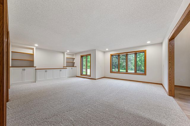 101 Pohl Road, Mankato, MN 56001