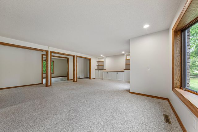 101 Pohl Road, Mankato, MN 56001
