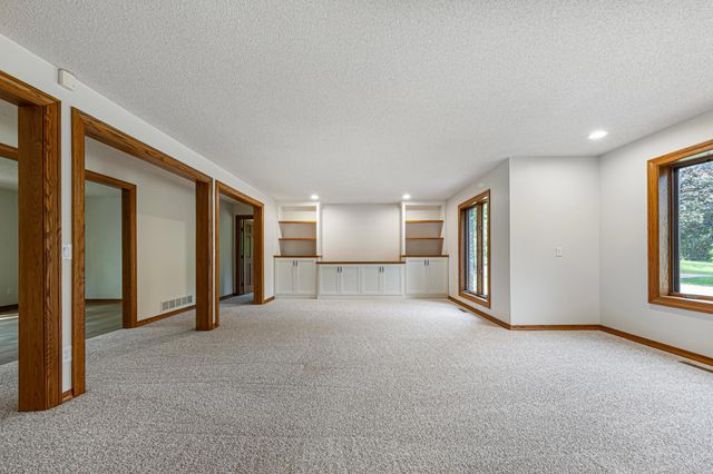 101 Pohl Road, Mankato, MN 56001