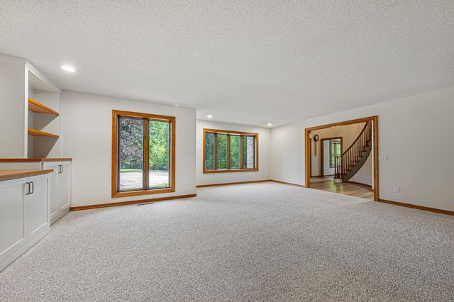 101 Pohl Road, Mankato, MN 56001