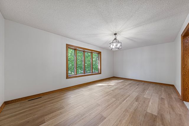 101 Pohl Road, Mankato, MN 56001
