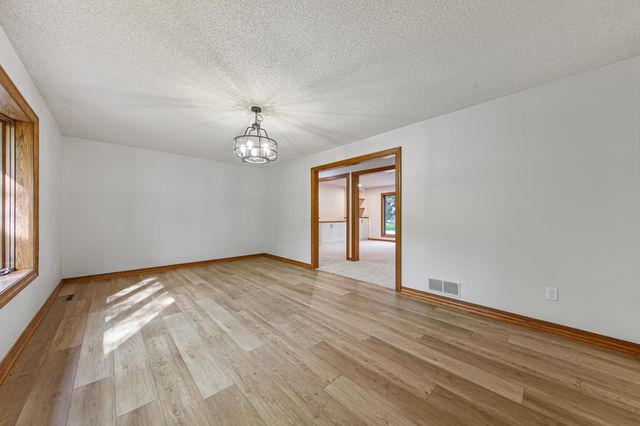 101 Pohl Road, Mankato, MN 56001