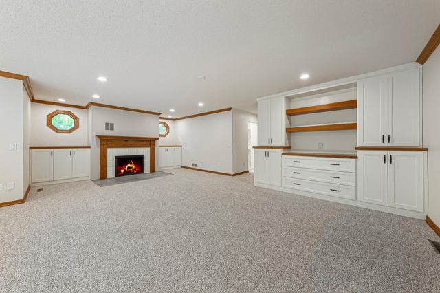 101 Pohl Road, Mankato, MN 56001