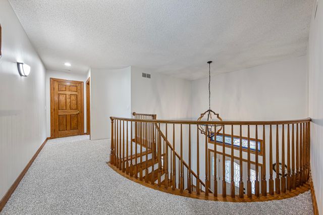 101 Pohl Road, Mankato, MN 56001