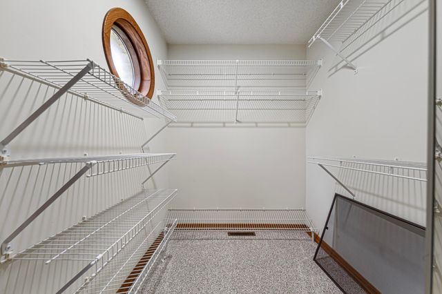 101 Pohl Road, Mankato, MN 56001