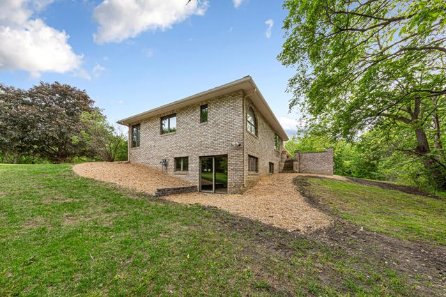 101 Pohl Road, Mankato, MN 56001