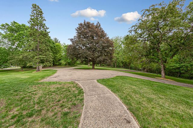 101 Pohl Road, Mankato, MN 56001