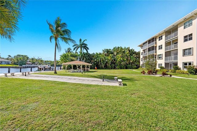 230 N FEDERAL Highway 103, Deerfield Beach, FL 33441