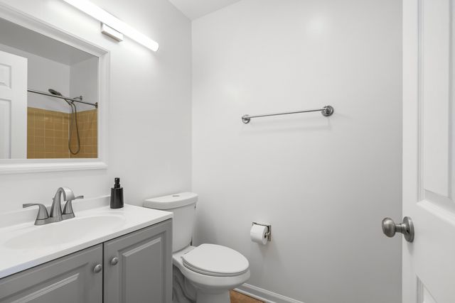 1528 Chippewa Trail, Wheeling, IL 60090