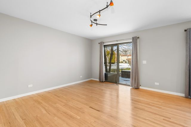 1528 Chippewa Trail, Wheeling, IL 60090