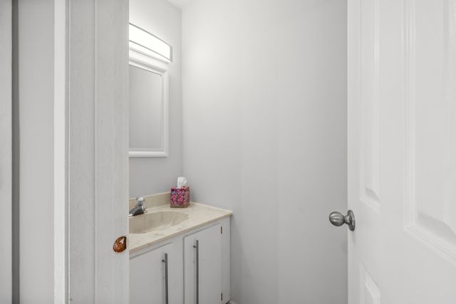 1528 Chippewa Trail, Wheeling, IL 60090