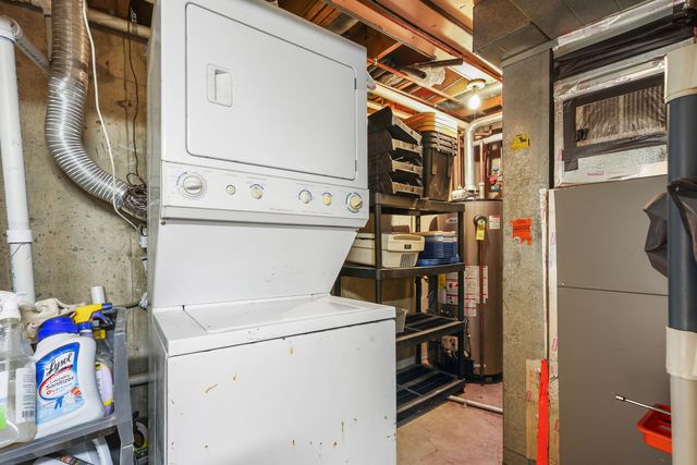 1528 Chippewa Trail, Wheeling, IL 60090