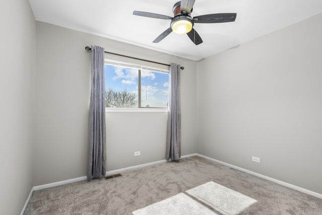 1528 Chippewa Trail, Wheeling, IL 60090