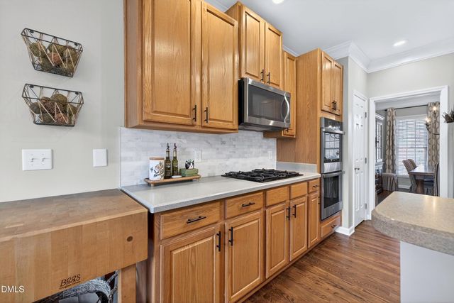 9805 Rockledge Drive, Raleigh, NC 27617