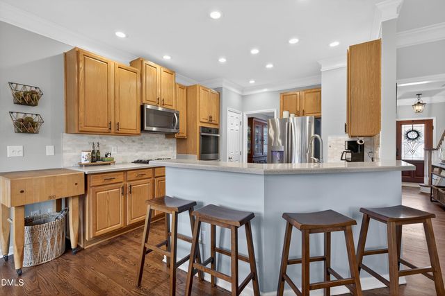 9805 Rockledge Drive, Raleigh, NC 27617