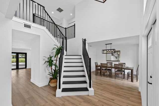 1878 Lynton Circle, Wellington, FL 33414