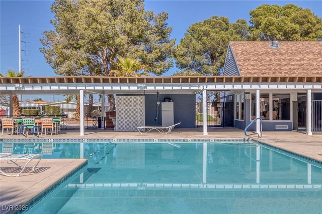 5141 Royal Drive, Las Vegas, NV 89103