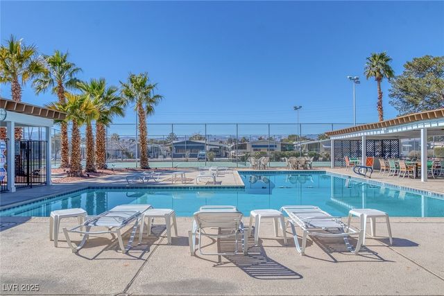 5141 Royal Drive, Las Vegas, NV 89103