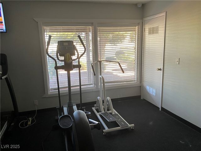 5141 Royal Drive, Las Vegas, NV 89103