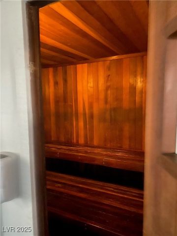 5141 Royal Drive, Las Vegas, NV 89103