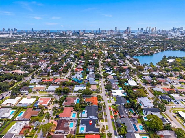 1865 NE 197th Ter, Miami, FL 33179