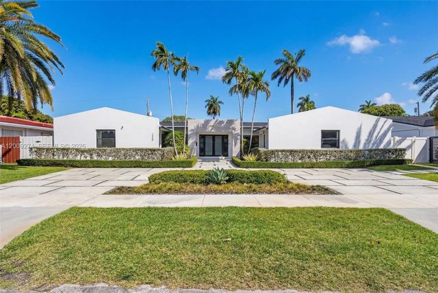 1865 NE 197th Ter, Miami, FL 33179