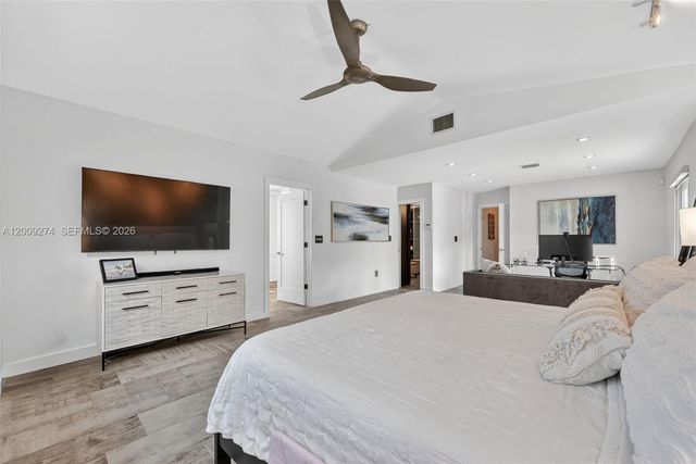 1865 NE 197th Ter, Miami, FL 33179