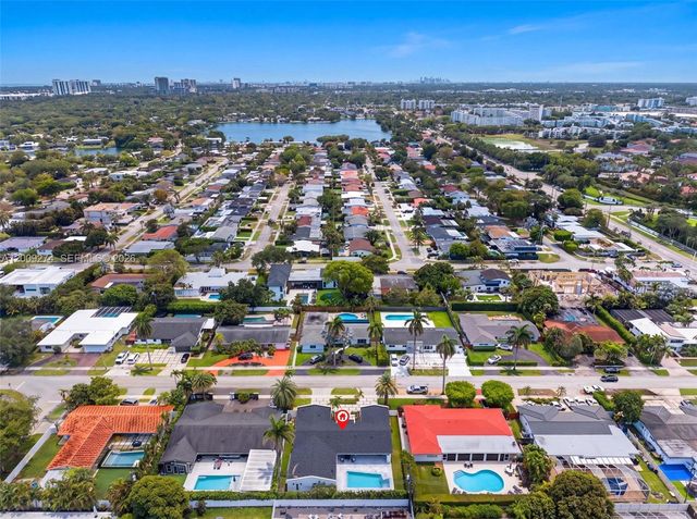1865 NE 197th Ter, Miami, FL 33179