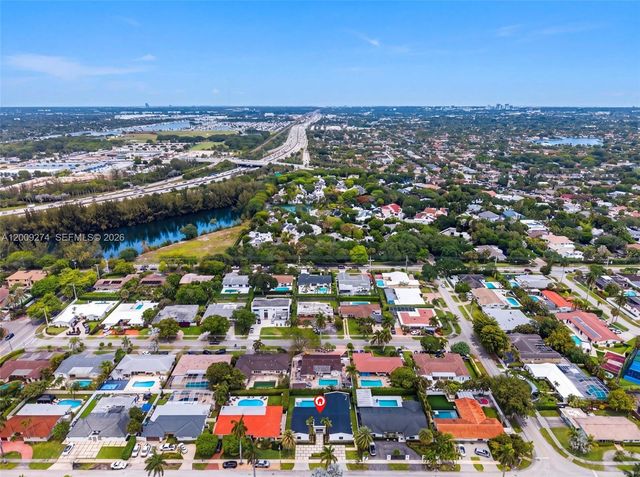 1865 NE 197th Ter, Miami, FL 33179