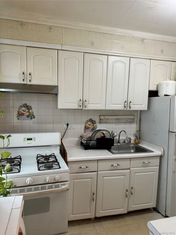 101-20 110th Street, Richmond Hill, NY 11418