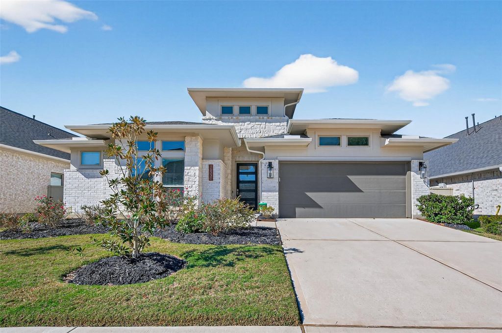 15330 Legacy Park Way, Magnolia, TX 77354