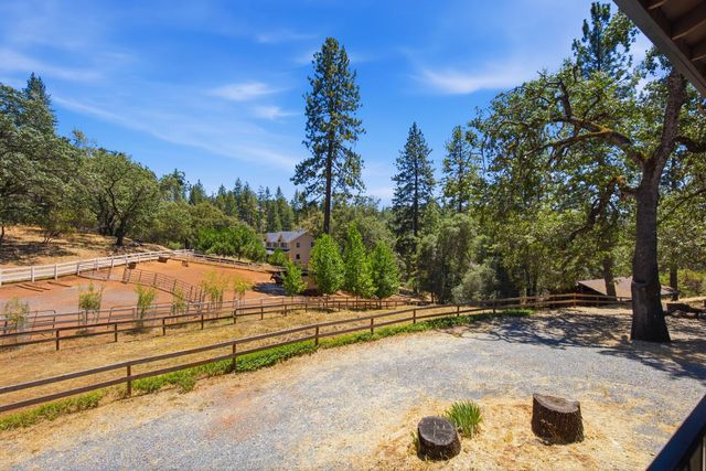 2202 Big Nugget Ct, Cool, CA 95614