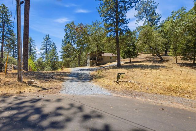 2202 Big Nugget Ct, Cool, CA 95614