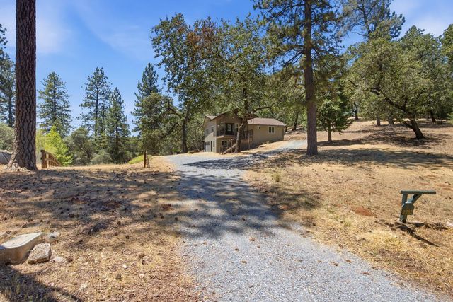 2202 Big Nugget Ct, Cool, CA 95614