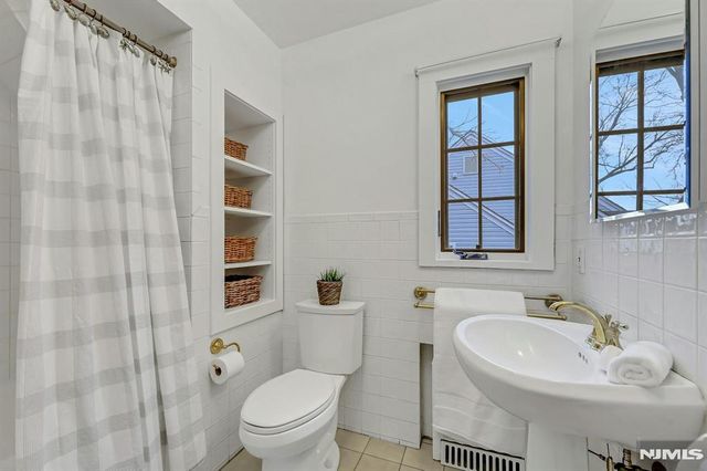 300 Churchill Road, Teaneck, NJ 07666