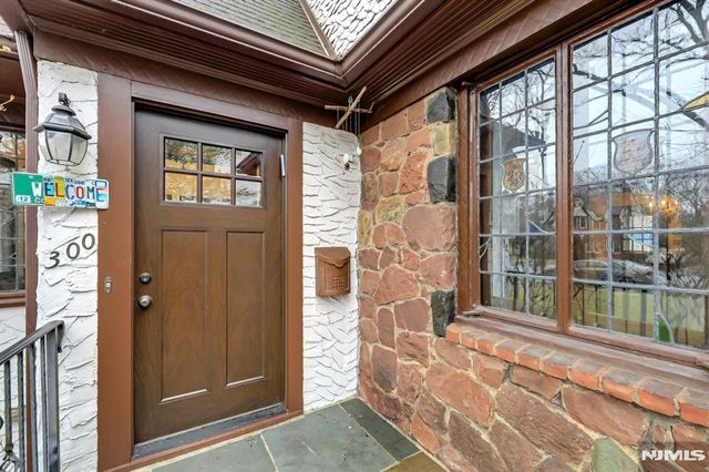 300 Churchill Road, Teaneck, NJ 07666