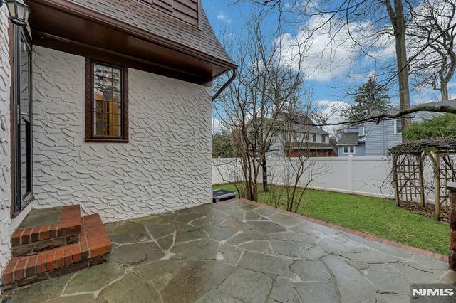 300 Churchill Road, Teaneck, NJ 07666