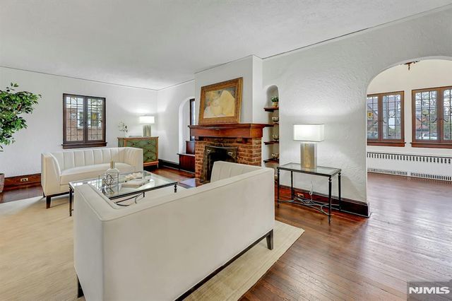 300 Churchill Road, Teaneck, NJ 07666