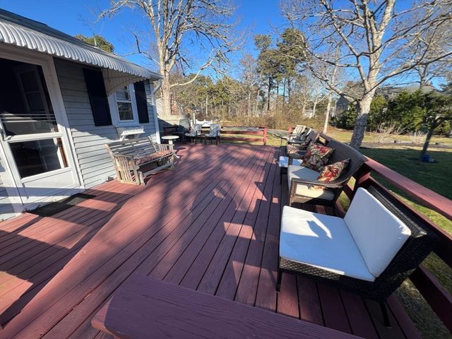 7A Toms Path, Dennis, MA 02639