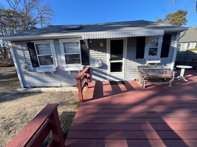 7A Toms Path, Dennis, MA 02639