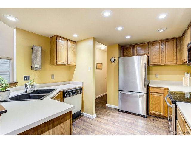 2077 E Phillips Pl, Littleton, CO 80122