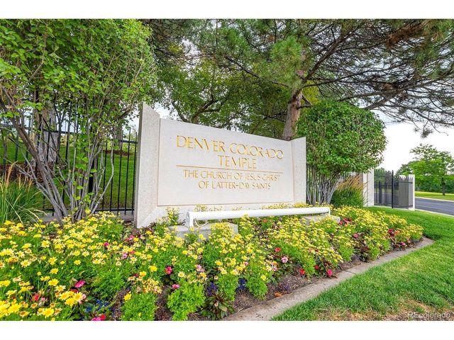 2077 E Phillips Pl, Littleton, CO 80122