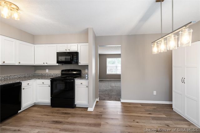 4600 Scott Drive, Jeffersonville, IN 47130