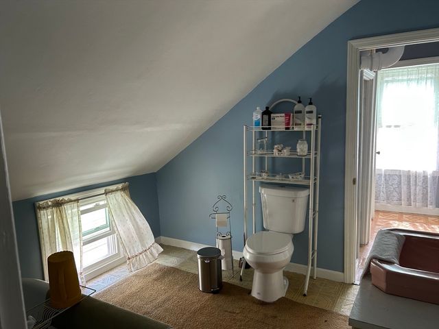 115 Cedar St, New Bedford, MA 02740